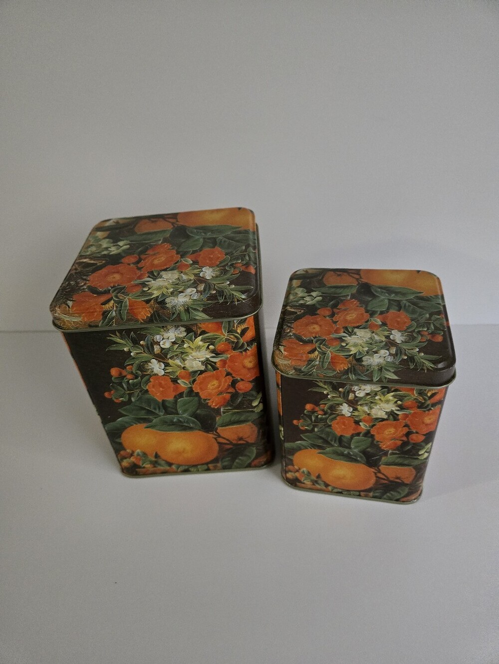 Orange Tin Vintage Set